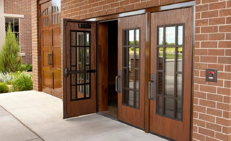 Điều chỉnh hướng cửa là cách làm tăng dương khí trong nhà phổ biến