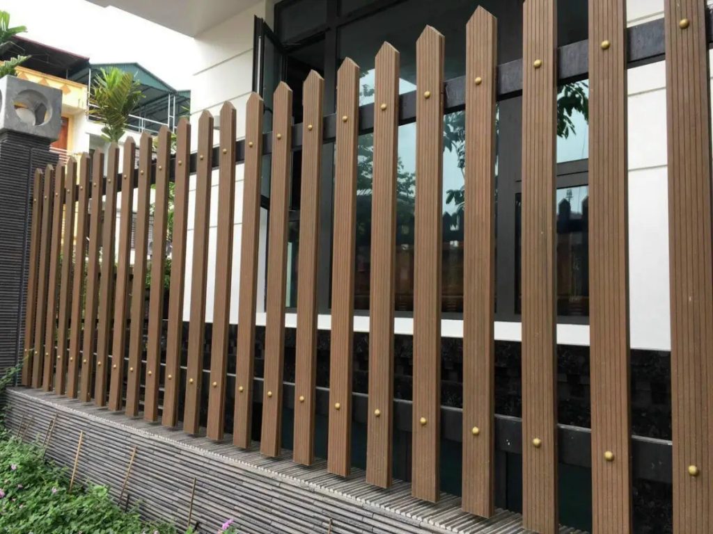 Mẫu hàng rào đẹp đơn giản - Hàng rào đẹp nhà cấp 4